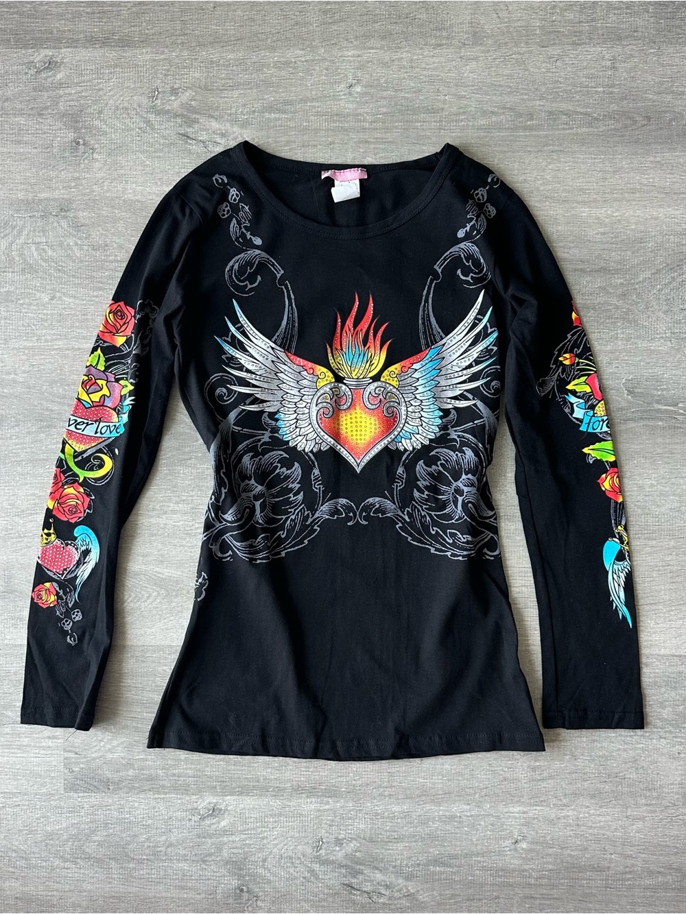 Vintage 90s goth Dream Girl Black Long-Sleeve Graphic Heart & Wings Tee